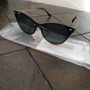 Ray-Ban Black Cat-Eye Sunglasses